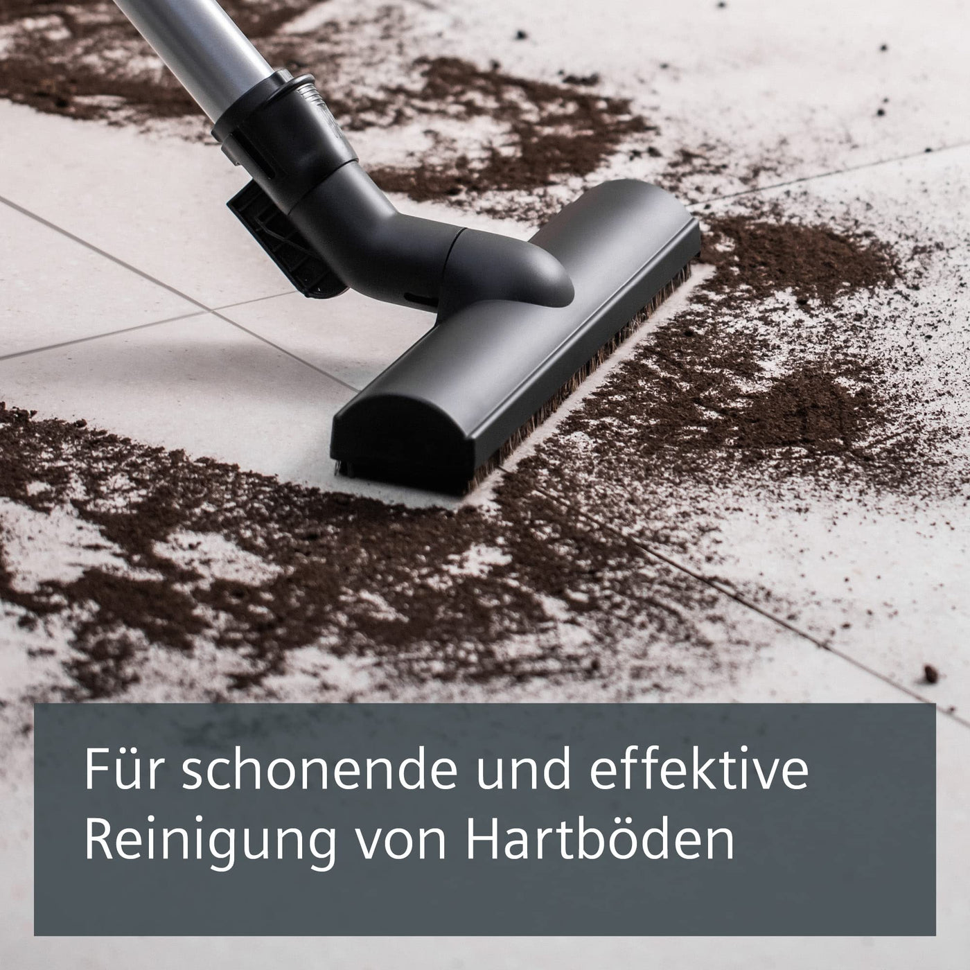 Siemens Staubsauger mit Beutel synchropower VS06A212, Bodenstaubsauger, Hygiene-Filter, Bodendüse für Parkett, Teppich, Fliesen, starke Saugleistung, langes Kabel, Fugendüse, 600 W, schwarz