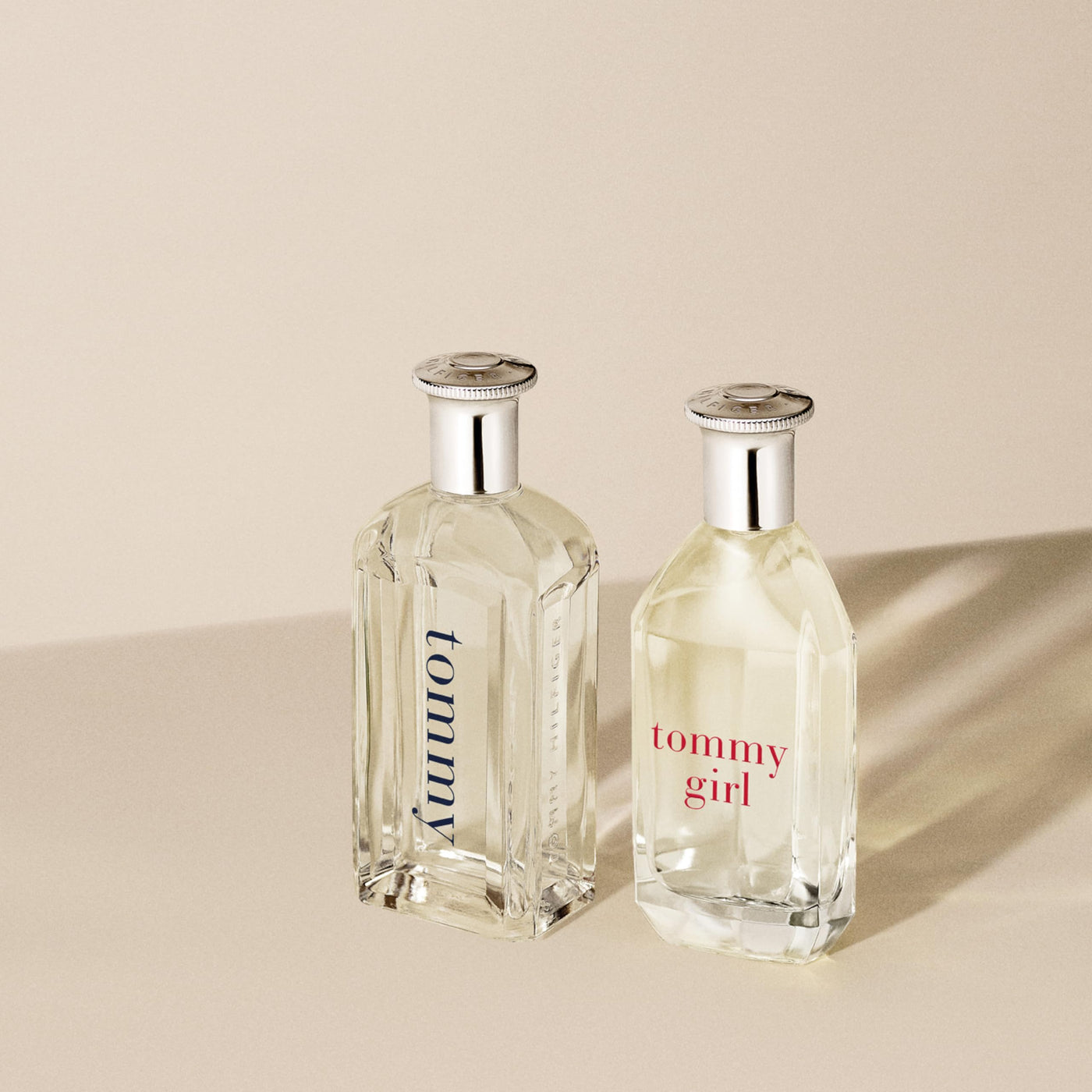 Tommy Hilfiger – Tommy Girl Eau de Toilette 100 ml – Parfüm Damen – Frischer blumiger Duft mit fruchtigen Noten – Transparenter Glasflakon
