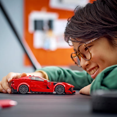 LEGO Speed Champions Ferrari 812 Competizione, Sportwagen und Spielzeug-Modell-Bausatz, Serie 2023, Auto-Sammlerfahrzeug-Set 76914