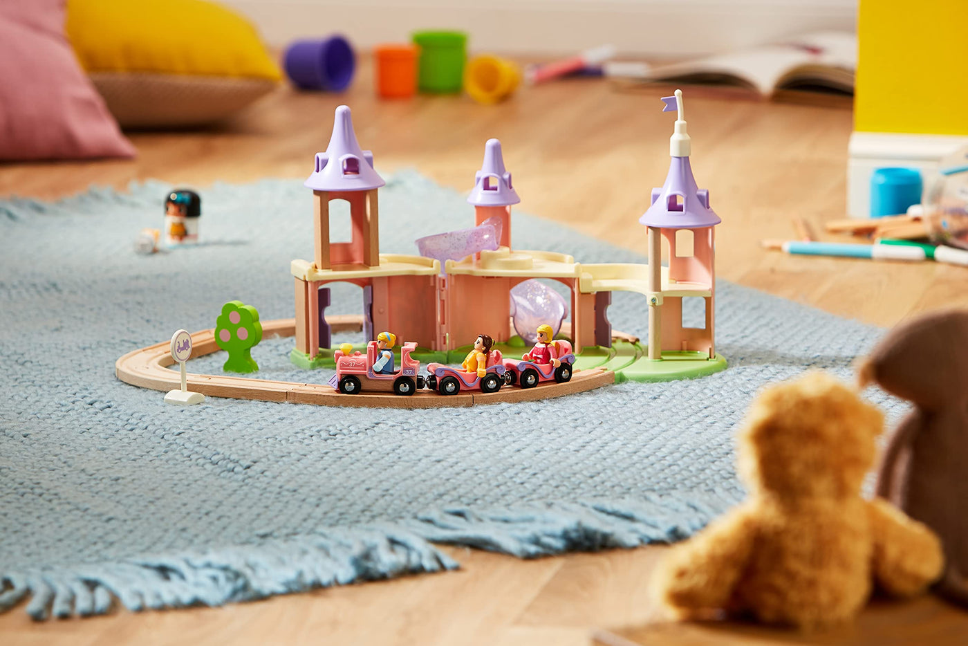 BRIO Disney Princess 33312 Traumschloss Eisenbahn-Set - Märchenhafte Ergänzung Holzeisenbahn - Empfohlen ab 3 Jahren