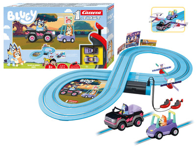 Carrera Bluey & Bingo Race 2,4m Rennstrecken-Set I 2 ferngesteuerte Fahrzeuge mit Bluey und Bingo I mit Handregler & Streckenteilen I Spielzeug für Kinder ab 3 Jahren
