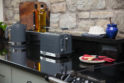 Russell Hobbs Toaster [für 2 Scheiben] Inspire Grau mit hochwertiger Hochglanz-Struktur (extra breite Toastschlitze, inkl. Brötchenaufsatz, 6 Bräunungsstufen + Auftau- & Aufwärmfunktion) 24373-56