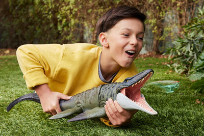 Mattel Jurassic World: Die Wiedergeburt Bite N Blast Mosasaurus Actionfigur und Mini-Dilophosaurus, Dinosaurier-Spielzeug mit breitem Kiefer, filmgetreues und bewegliches Design, JJP80