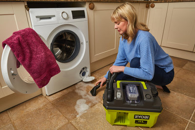 RYOBI 18 V ONE+ Akku-Nass-und Trockensauger RV1811-0, Saugleistung 115 AW, ohne Akku und Ladegerät, Hypergreen