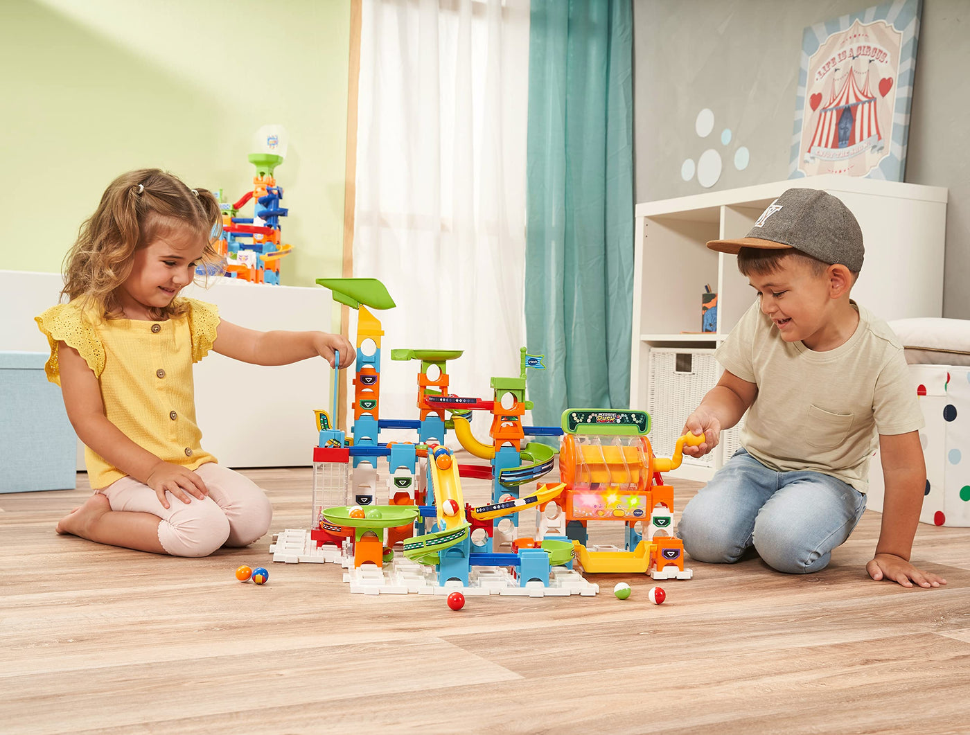 VTech Marble Rush - Super Action Set L100 E - Interaktives Kugelbahn-Set mit Licht und Sound, spannenden Bahnelementen, Aufbaumöglichkeiten und Wegführungen - Für Kinder von 4-12 Jahren
