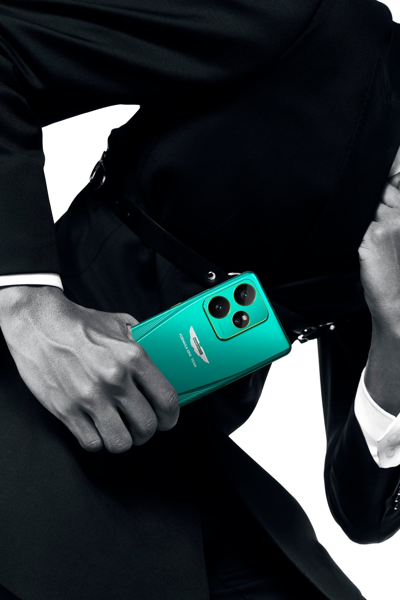 realme GT7 5G Smartphone,16+512GB,Aston Martin Green,7000 mAh Battery,120W Charge,Dimensity 9400e Chipset,IMX906 50MP Camera, AI Planner(Stock Limited)