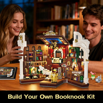 INSOON Dinosauriermuseum Book Nook Bauspielzeugset mit Licht, DIY Booknook Klemmbausteine Baustein Set Haus Dekor, 1500 Stück Miniatur Haus Bauset Geschenk für Erwachsene Kinder Mädchen Jungen 12+