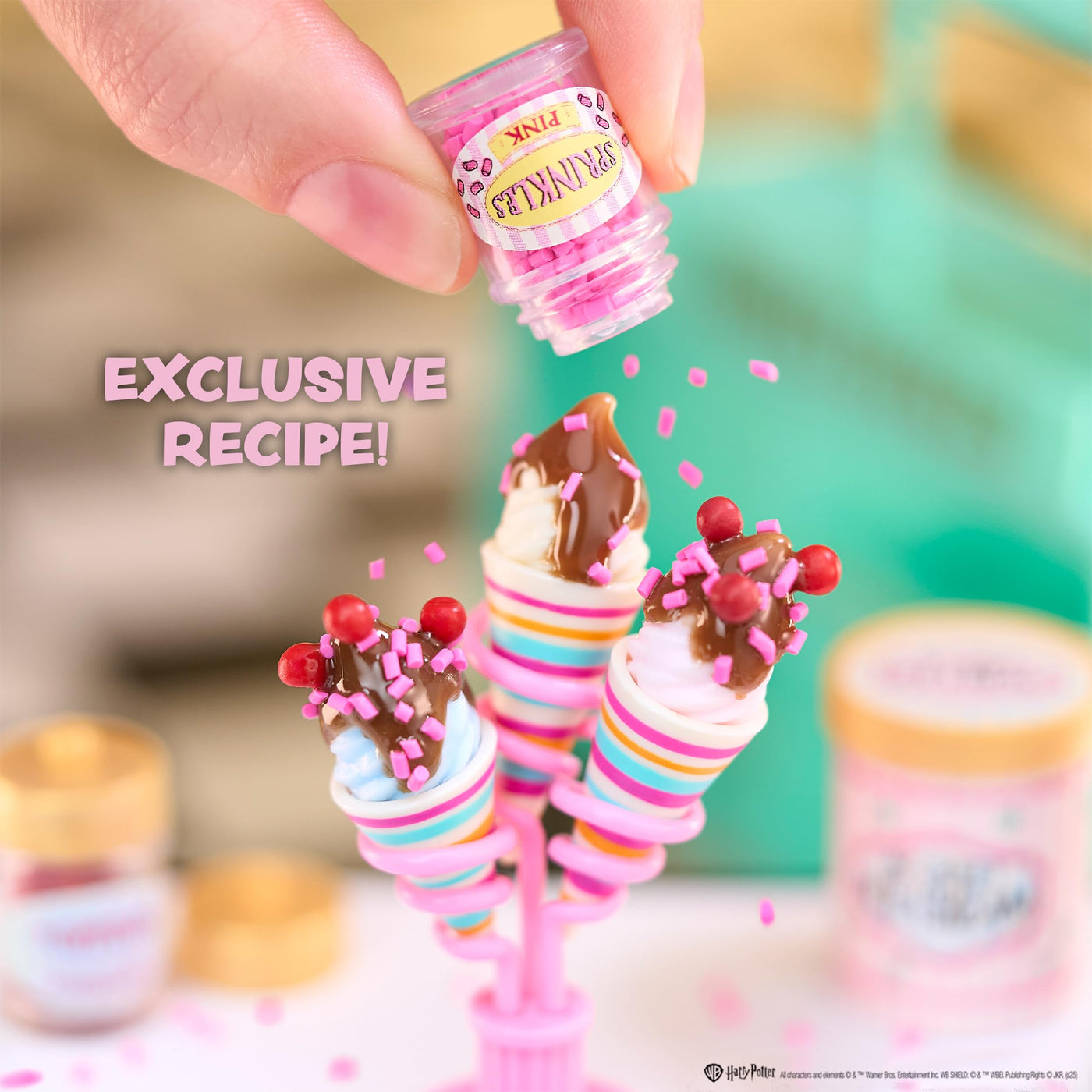 MGA's Miniverse Make It Mini Honeydukes Trolley- Harry Potter Mini-Sammlerstücke, 50+ Teile, Kunstharz-Bastelspiel, Nachgebildete Lebensmittel, Für Sammler & Kinder ab 8, Nicht ESSBAR