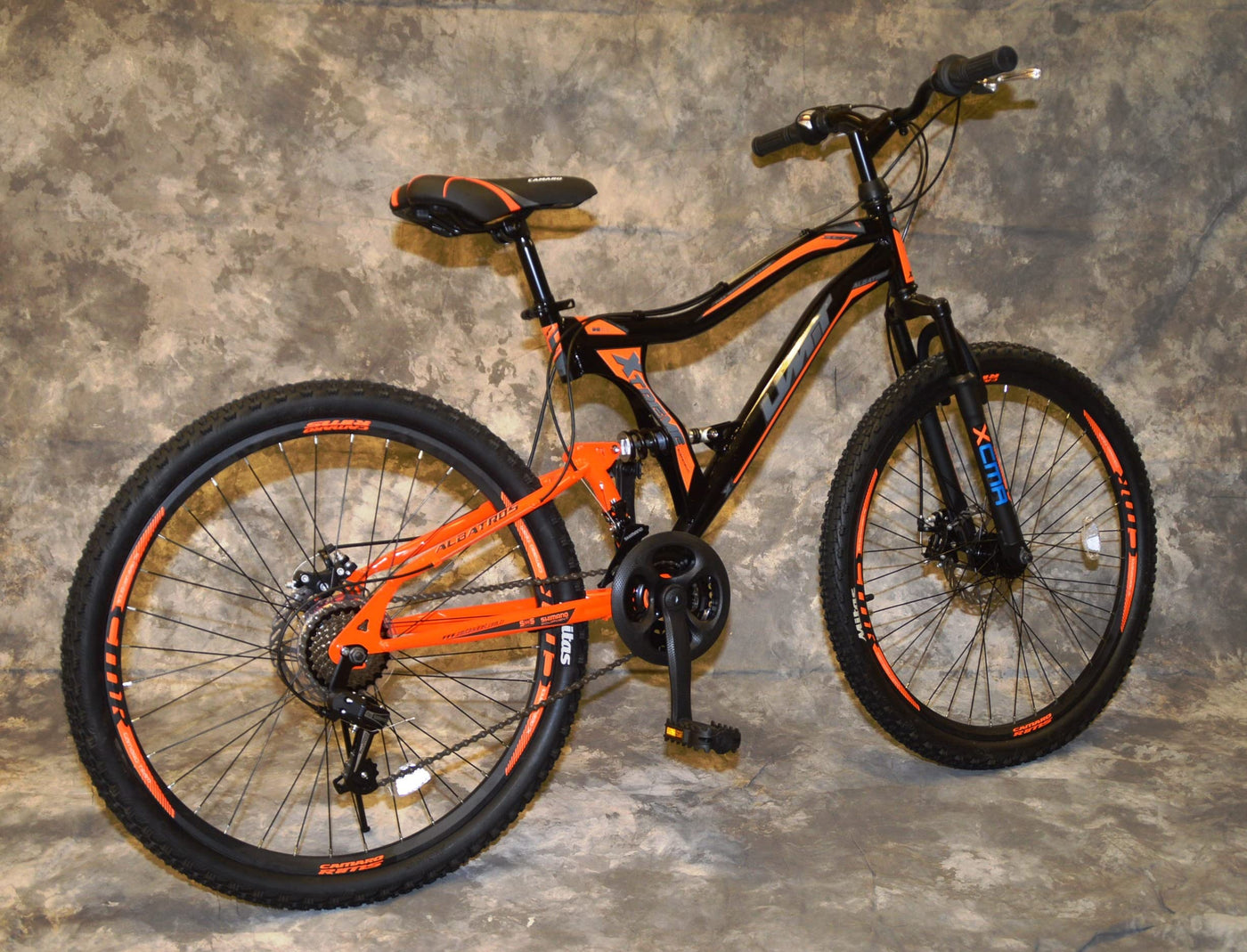 Generisch 24 Zoll MTB Albatros Vollgefedert, 21-Gang Kettenschaltung, Scheibenbremsen NEU 2459-SCHWARZ-ORANGE Bitte BEACHTEN AB 138 cm KÖPERGRÖSSE GEEIGNET !!!!!!!