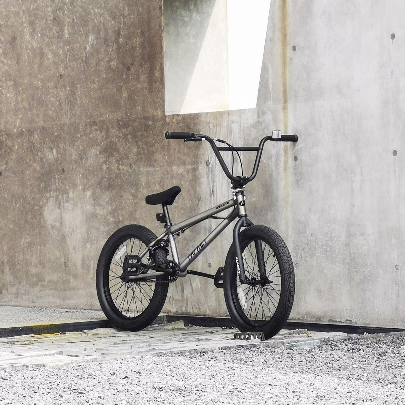 AVASTA Hesper 20 Zoll Kinderfahrrad Freestyle BMX mit 4 Pegs Fahrräder für 6-14 Jahre alte Jungen und Anfänger,Grau