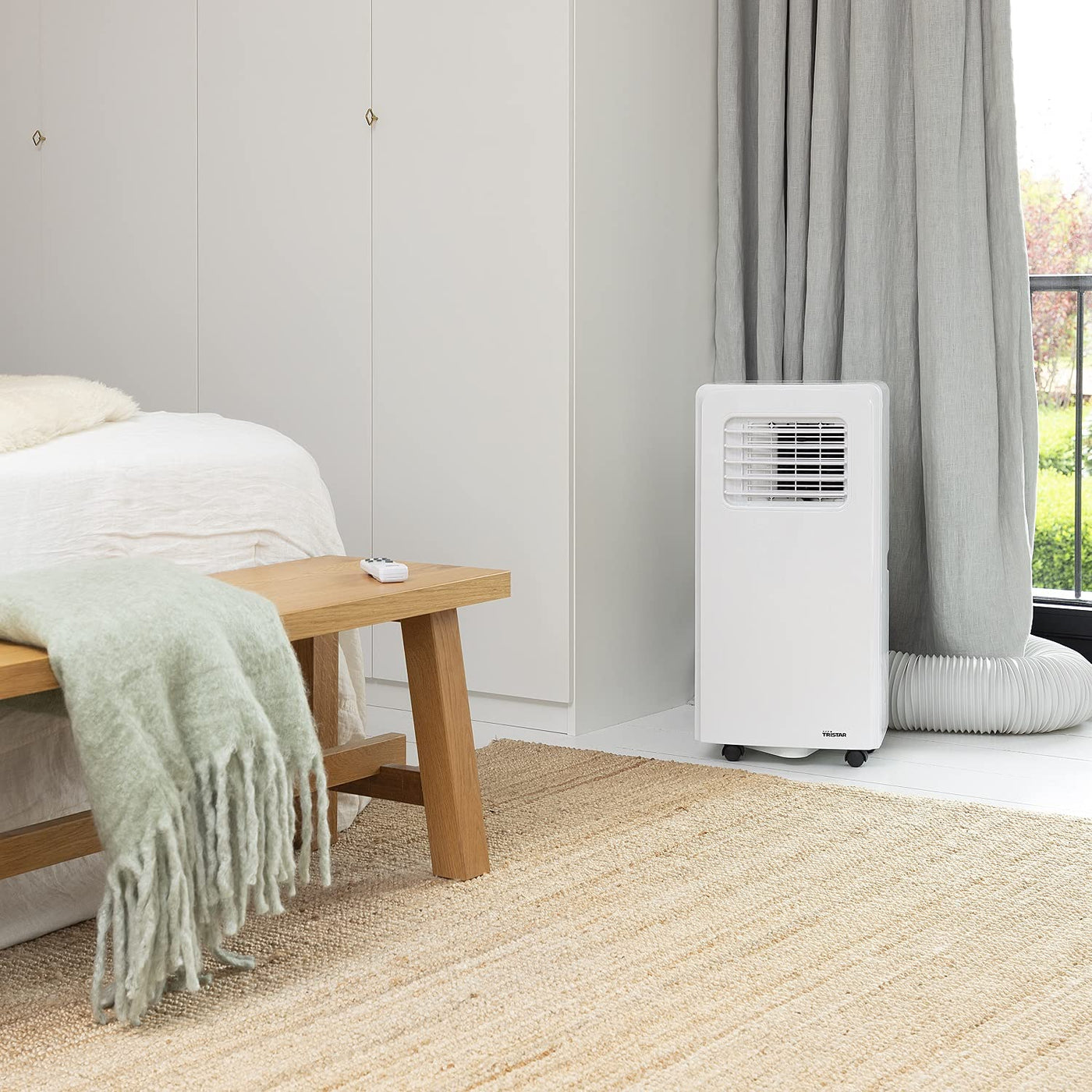 Tristar AC-5531 Mobile Klimaanlage – Kombinierte Kühl-, Entfeuchtungs- und Ventilatorfunktion – mit Fernbedienung – Abdichtungsset inkl. – 10.500 BTU