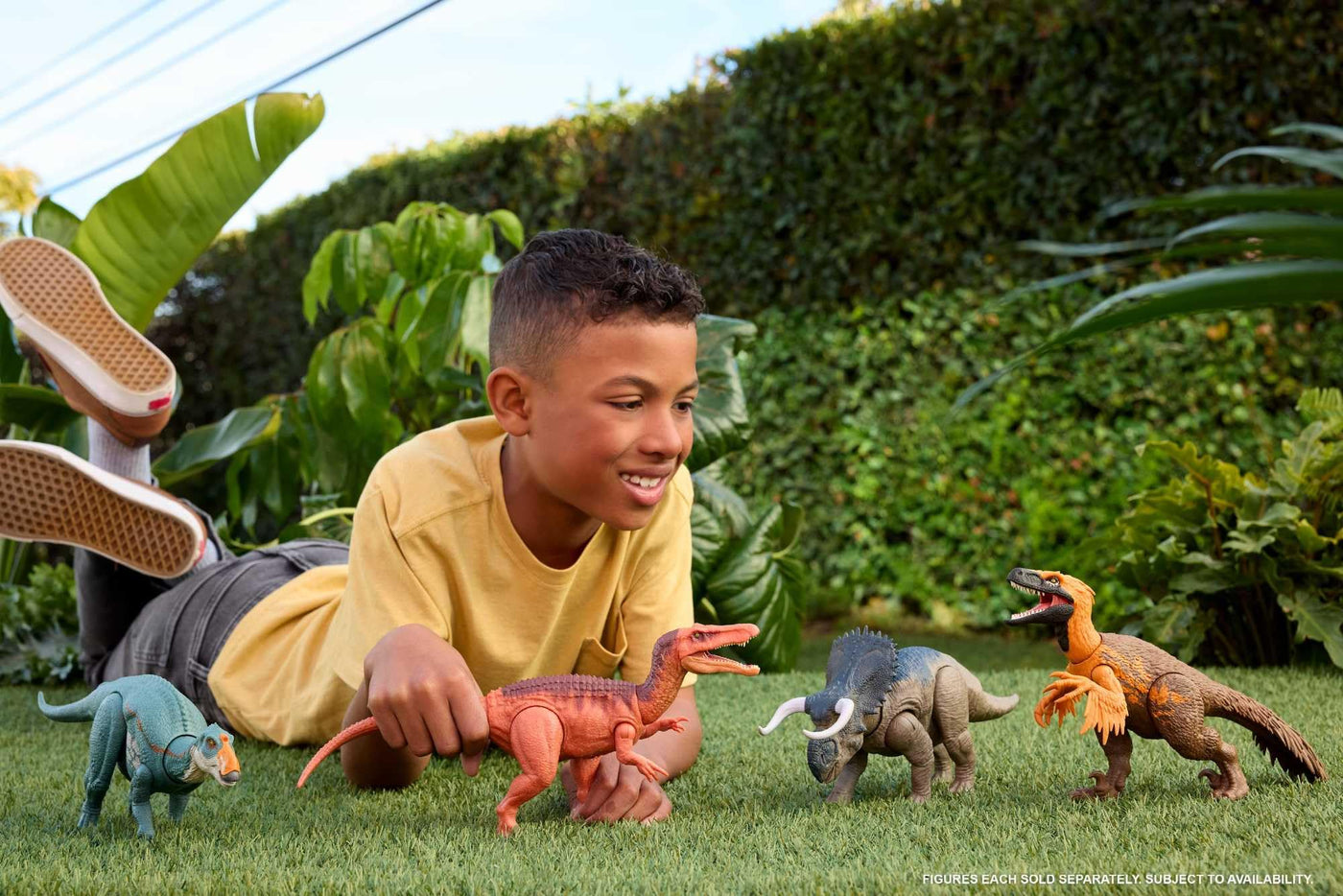 Mattel Jurassic World: Die Wiedergeburt Wild Roar Utahraptor Dinosaurierspielzeug mit steuerbarem Beiß-Angriff in mehrere Richtungen und Brüllgeräusch, beweglich, Spielmöglichkeiten, JGC80