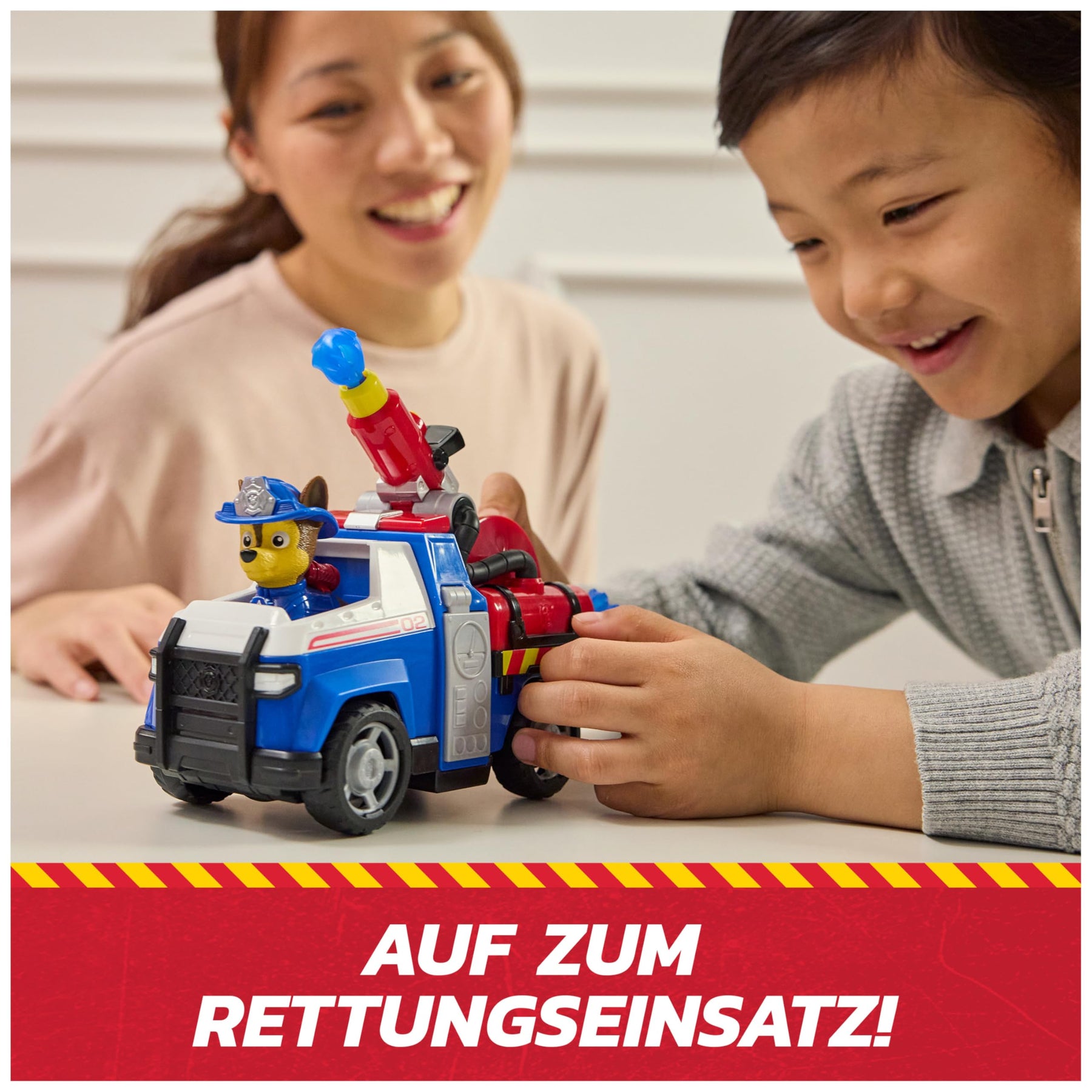 PAW PATROL Fire Rescue Chase Fahrzeug - Mit Geschoss-Abwurf Und Figur