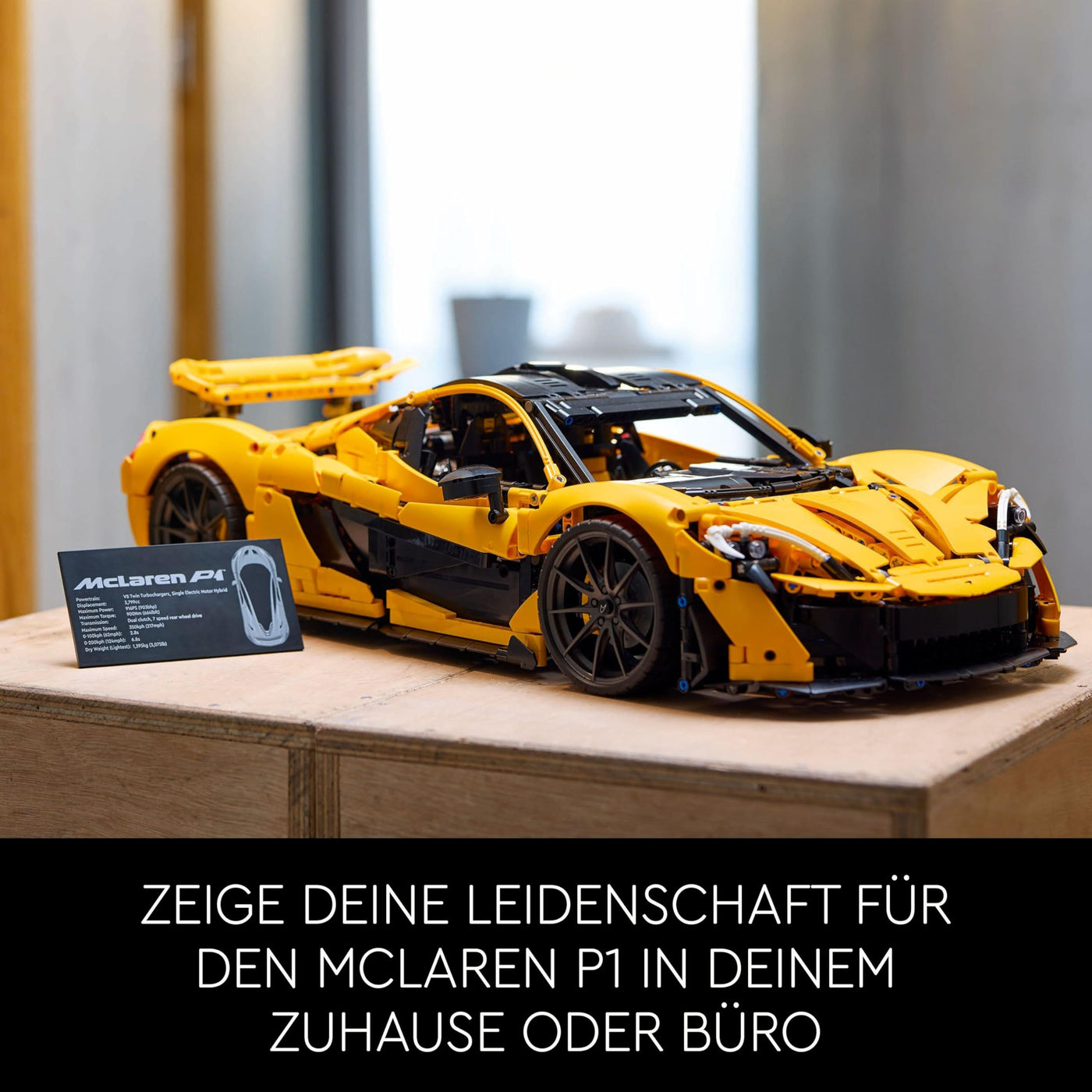 LEGO Technic McLaren P1, Set mit Supersportwagen für Erwachsene, Geschenk für Autofans, maßstabsgetreues Sammlerstück mit V8-Kolbenmotor und 7-Gang-Getriebe, Modellauto, Spielzeugauto Set 42172