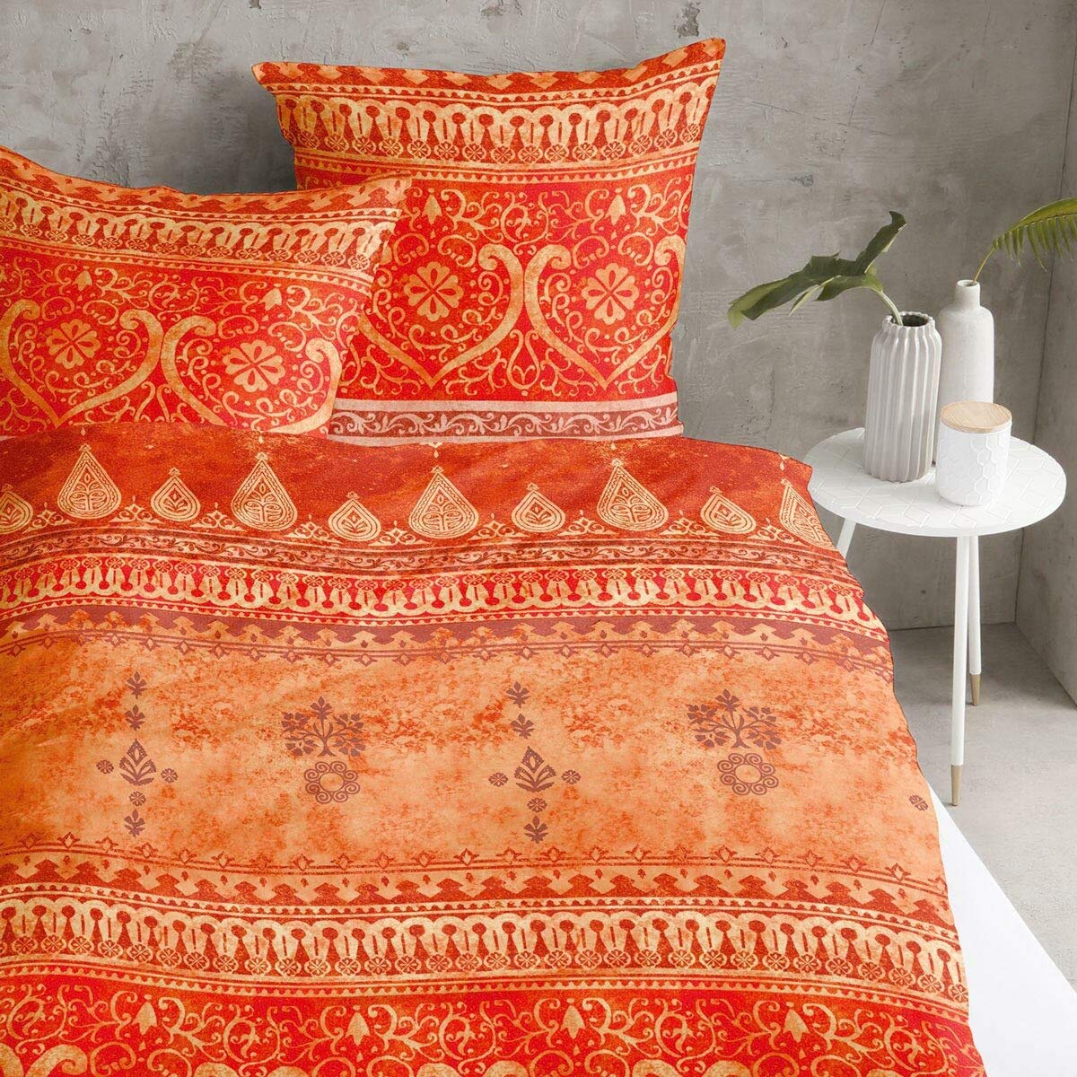 Traumschlaf Reine Baumwolle, Satin - Bordürendruck absolut hip modernes Landhaus orientalischer Flair Ornamente Terra orange 135x200 cm + 80x80 cm