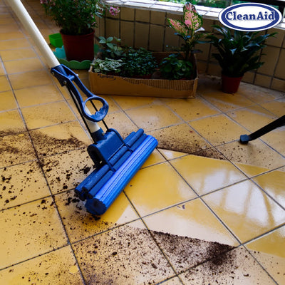 CleanAid OneTouch Easy Wischmopp, Bodenwischer, Wischer - besonders saugstark - PVA Schwamm und Teleskopstiel - Wischmopp mit Auswringfunktion, Tierhaarentferner, Schwamm, Bodenreinigung