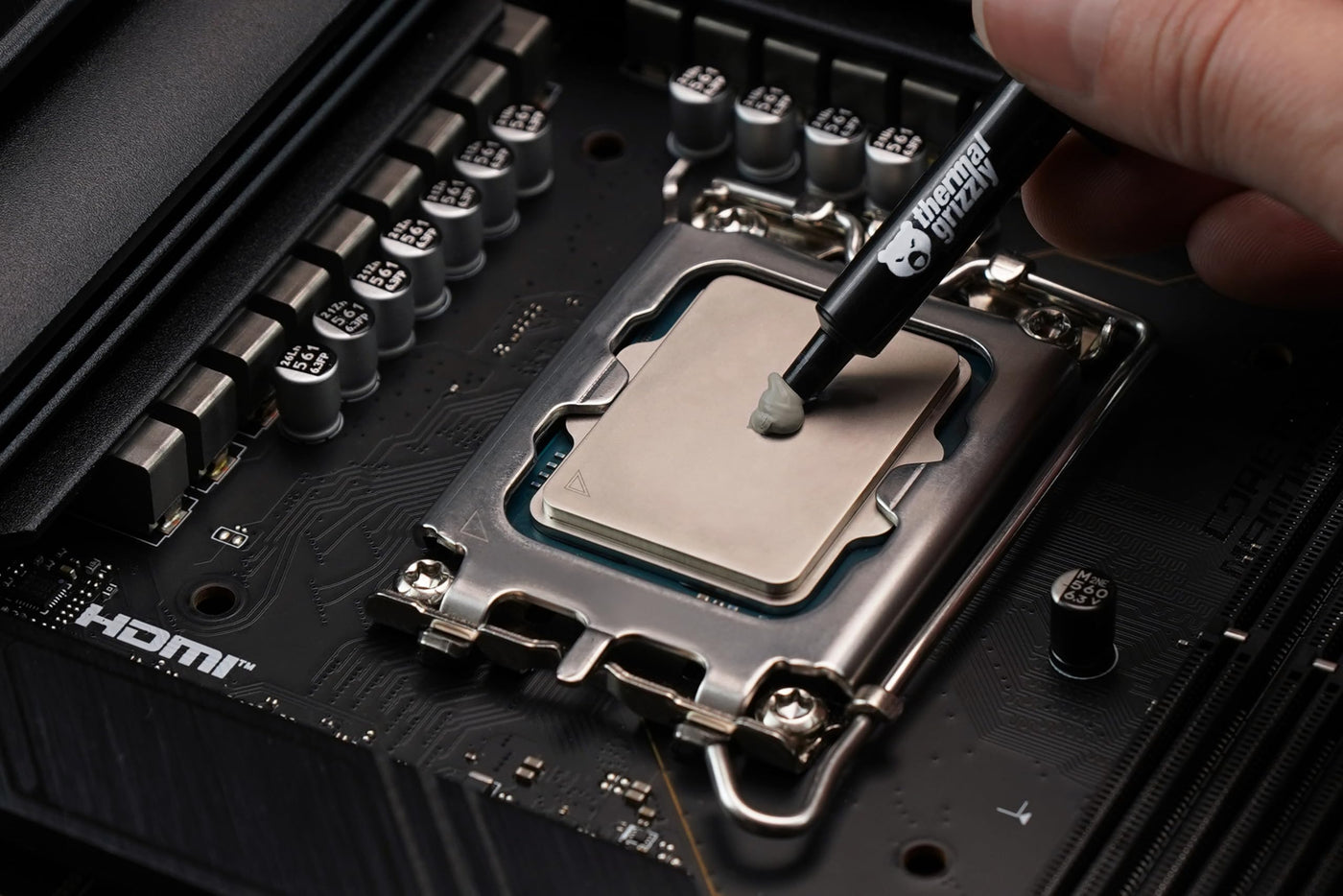 Thermal Grizzly - Hydronaut - 1 Gramm - Leitfähige Hochleistungs-Wärmeleitpaste - Ideal für Luft- und Wasserkühlung von CPU/GPU/PS4/PS5/Xbox - Für große Kühlflächen