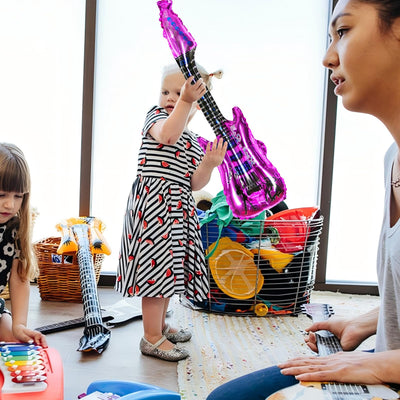 12 Stück Aufblasbare Gitarre,Aufblasbares Musikinstrument Aufblasbare Rockgitarre Rockstar Spielzeug mit Glöckchen,Aufblasbare Party Requisiten für Kinder Erwachsene Party Dekoration