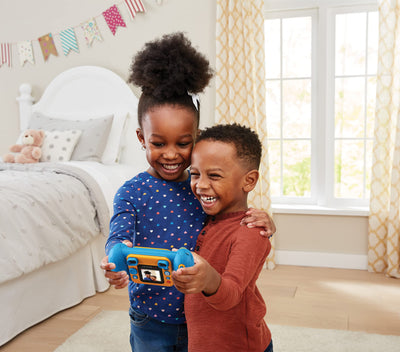 VTech KidiZoom Kid 4 - Kinderkamera mit Spielen und Elternkontrolle - Für Kinder von 4-8 Jahren