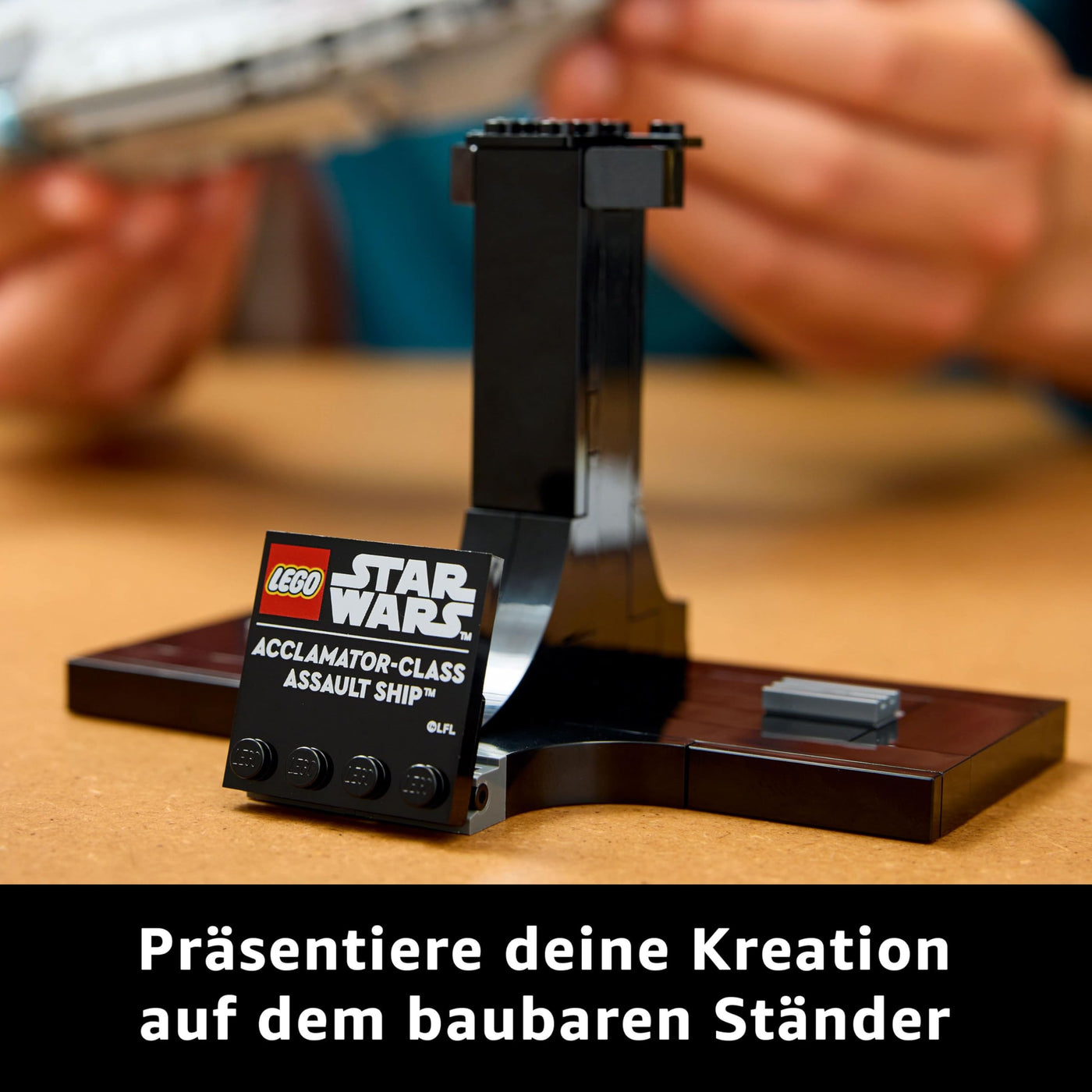 LEGO Star Wars 75404 Assault Ship der Acclamator-Klasse aus Angriff der Klonkrieger - Sternenschiff zum Sammeln, Bauen und Ausstellen - Fantasy Bauset - Geschenk für Erwachsene und Jugendliche Fans