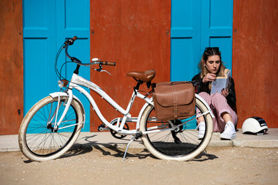Via Veneto Bazam - Sun on the Beach Lady Damenfahrrad Cruiser, 66 cm (26 Zoll), 6-Gang-Schaltung, Größe 43, weiß, Retro Vintage aus Aluminium | VV790L