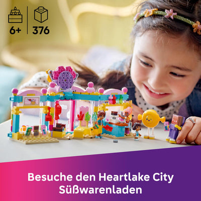 LEGO Friends Heartlake City Süßwarenladen - Kinder Spielset zum Bauen mit 3 Minifiguren, Einer Katzenfigur, Spielzeug Lebensmittel und Zubehör - Geschenk für Mädchen und Jungen ab 6 Jahren - 42649