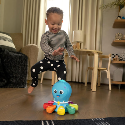 Baby Einstein Ocean Explorers Go Opus Go 4-in-1 Krabbeln & Fangen Aktivitäten Lernspielzeug, Musik und Lichter, Alter 3 Monate bis 5 Jahre
