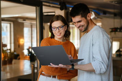 ASUS ExpertBook B1 | Gentle Grey | 15,6" FHD | AMD Ryzen 7 7735U | RAM: 64GB (DDR5) | SSD: 1TB | beleuchtete Tastatur | Windows 11 Pro | Office 2024 Pro