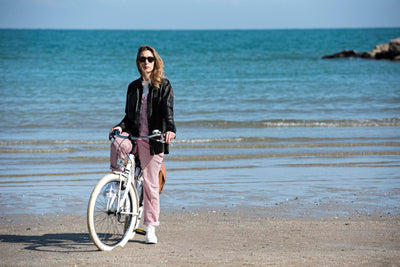 Via Veneto Bazam - Sun on the Beach Lady Damenfahrrad Cruiser, 66 cm (26 Zoll), 6-Gang-Schaltung, Größe 43, weiß, Retro Vintage aus Aluminium | VV790L