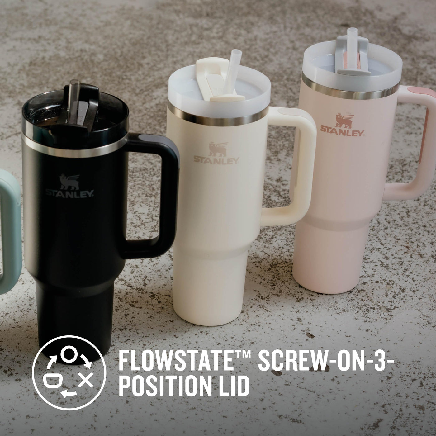 Stanley Quencher H2.0 FlowState Trinkflasche mit Strohhalm 1.2L - Thermobecher Kühlt 11 Stunden - 48 Stunden Eisgekühlt - Spülmaschinenfest - Thermosflasche BPA Frei - Kaffeebecher To Go - Cream