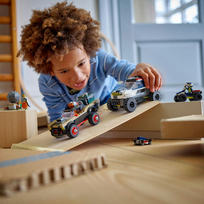 LEGO City Verfolgungsjagd im Polizeigeländewagen (60449)