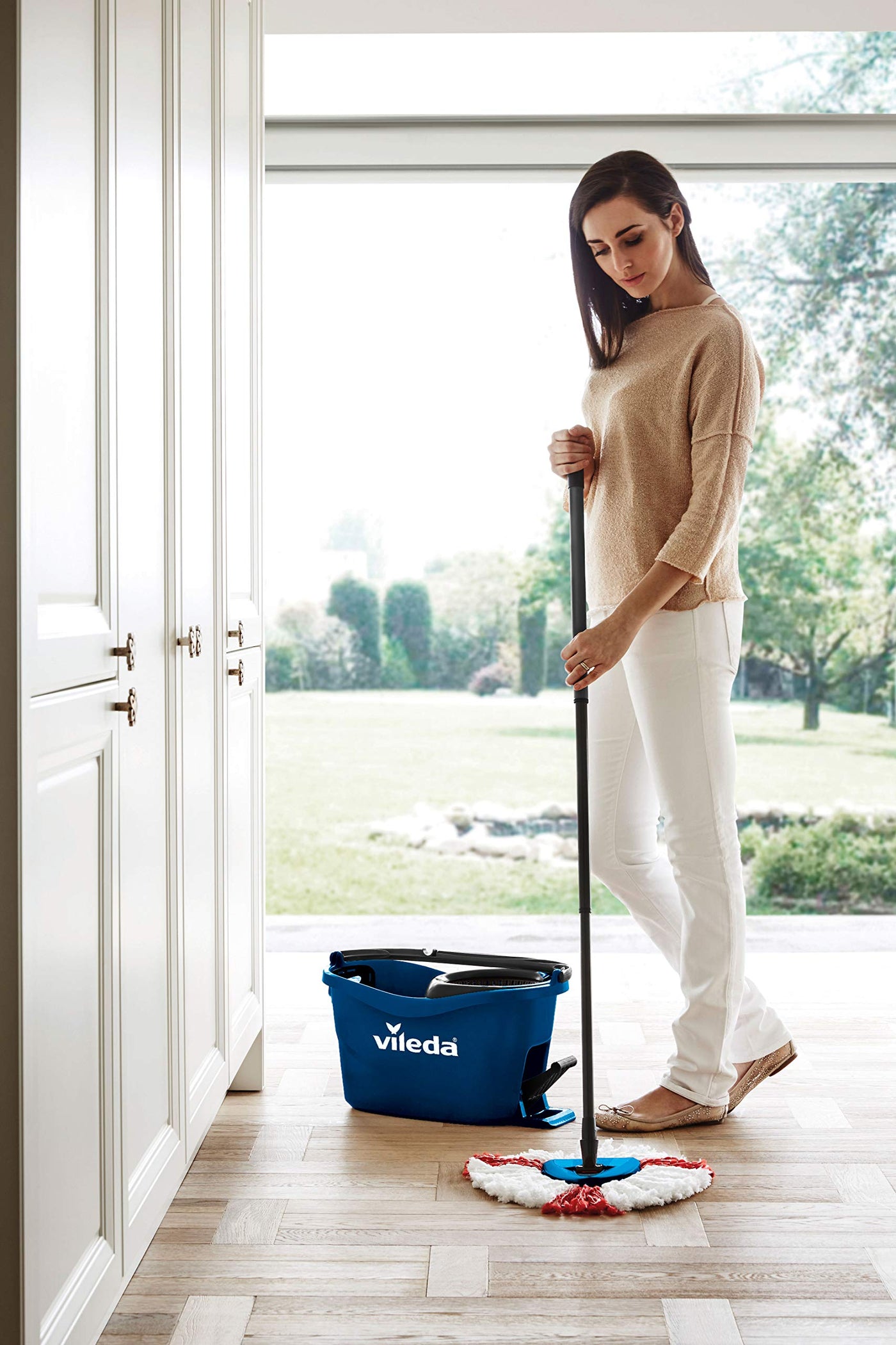 Vileda Turbo EasyWring & Clean Bodenwischer Komplett Set, Wischmopp und Eimer mit PowerSchleuder, blau