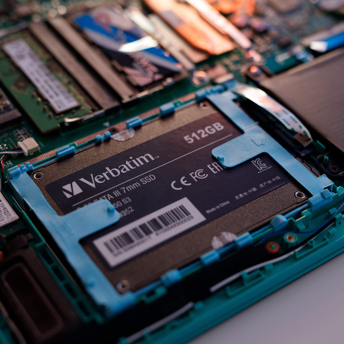 Verbatim Vi550 S3 SSD, internes SSD-Laufwerk mit 512 GB Datenspeicher, Solid State Drive mit 2,5'' SATA III Schnittstelle und 3D-NAND-Technologie, schwarz