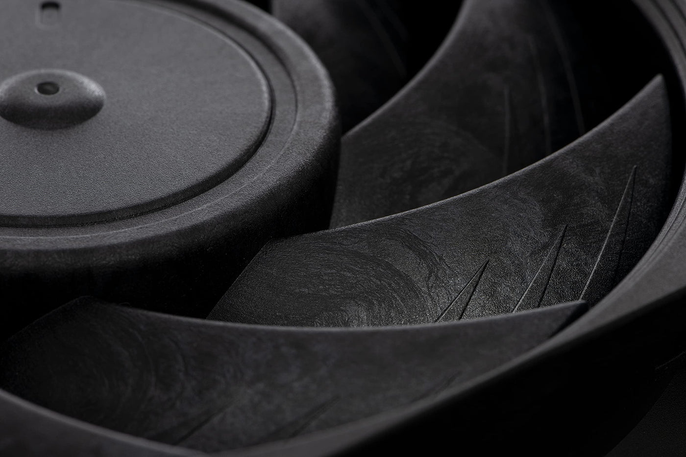 Noctua NF-A12x25 PWM chromax.black.swap, Leiser Premium Lüfter, 4-Pin (120mm, Schwarz)