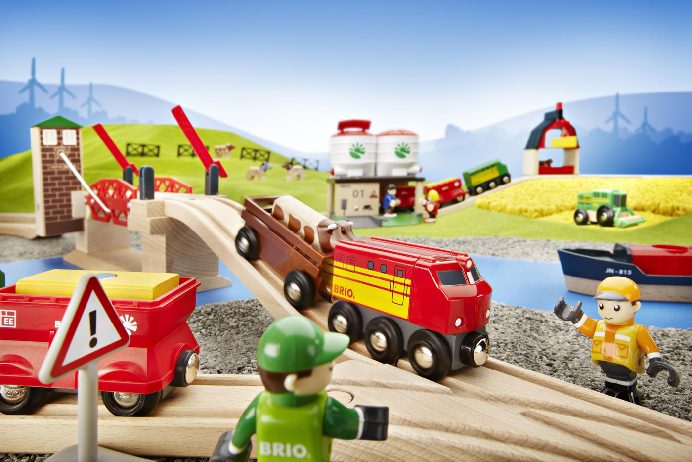 BRIO World 33757 Hebebrücke - Eisenbahnzubehör Holzeisenbahn - Kleinkinderspielzeug empfohlen für Kinder ab 3 Jahren
