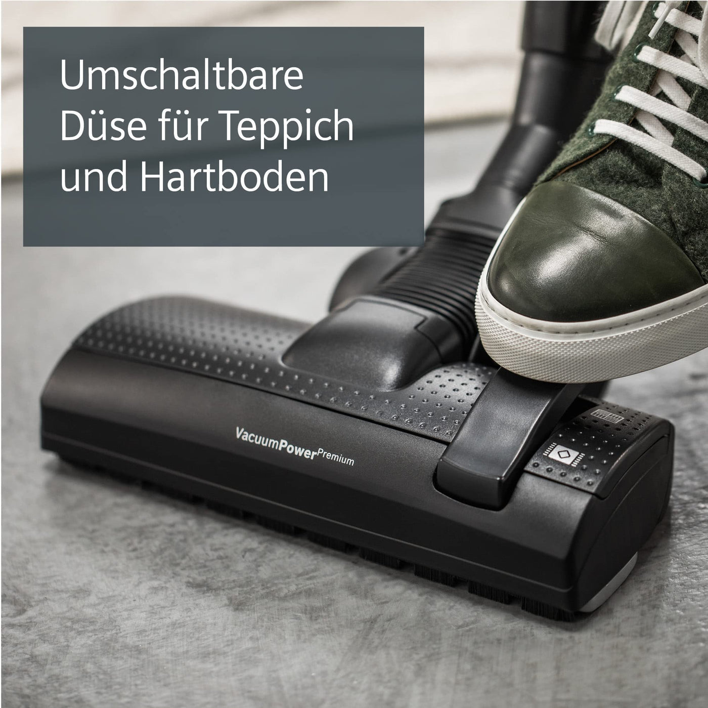 Siemens Staubsauger mit Beutel Q5.0 extreme silencePower VSQ5X1230, Bodenstaubsauger, ideal für Allergiker, Hygiene-Filter, starke Saugleistung, Bodendüse für Parkett, Teppich, Fliesen, 850 W, schwarz