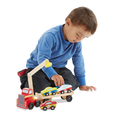 Melissa & Doug Spielzeug Autotransporter aus Holz mit magnetischem Kran und Autos | 6-teilig | Für Kinder ab 3 Jahren