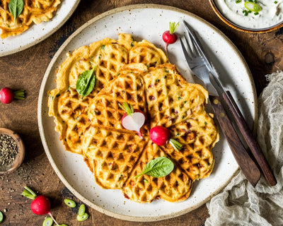 ROMMELSBACHER Waffel Automat WA 1250, für 2 Herzwaffeln, je 16 cm, Ø Antihaftbeschichtung, Backampel, stufenlos regelbar, 1250 Watt, schwarz/silber