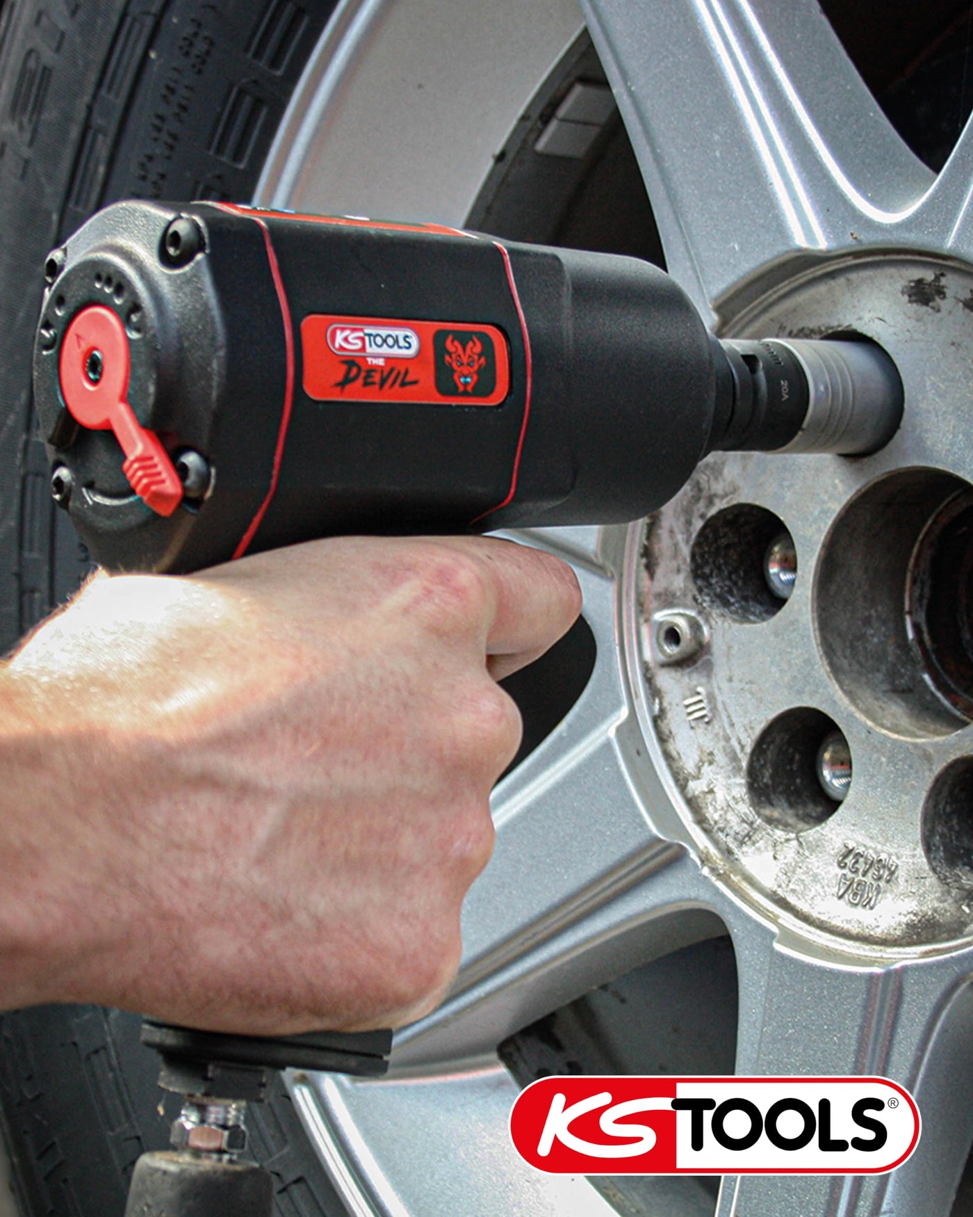 KS Tools THE DEVIL Schlagschrauber Druckluft 515.1200 I Druckluft Schlagschrauber mit praktischem Umschalthebel L/R I Hochleistungs-Doppel-Hammer-Schlagwerk