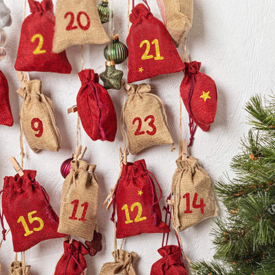 2 Bögen Bügelbild zum Aufbügeln Adventskalender Zahlen 1-24 Aufbügler Glitzer Adventszahlen Aufkleber Personalisierte Bügelbilder für Stofftasche Bügelfolie für Textilen Papier Holz Boxen Rot Gold
