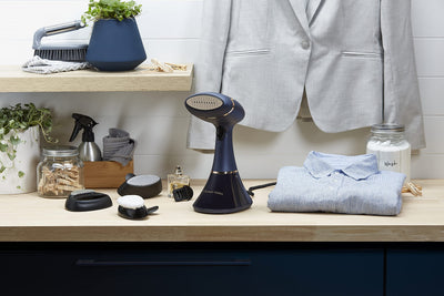 Russell Hobbs Dampfglätter [Testsieger] Bügeleisen Multi Steam Genie Pro Aroma (1800W, 32g/min Dampf, Reisebügeleisen inkl. 3 Aufsätze: Kleidung, Vorhänge, Polstermöbel) 28041-56