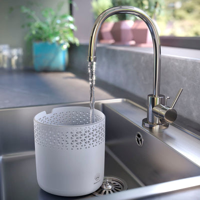 Philips Luftbefeuchtung 2000er Serie - NanoCloud-Technologie, Befeuchtet Räume bis zu 31m2, 2L Wassertank, 99% weniger Bakterien, Weiß, (HU2510/10)