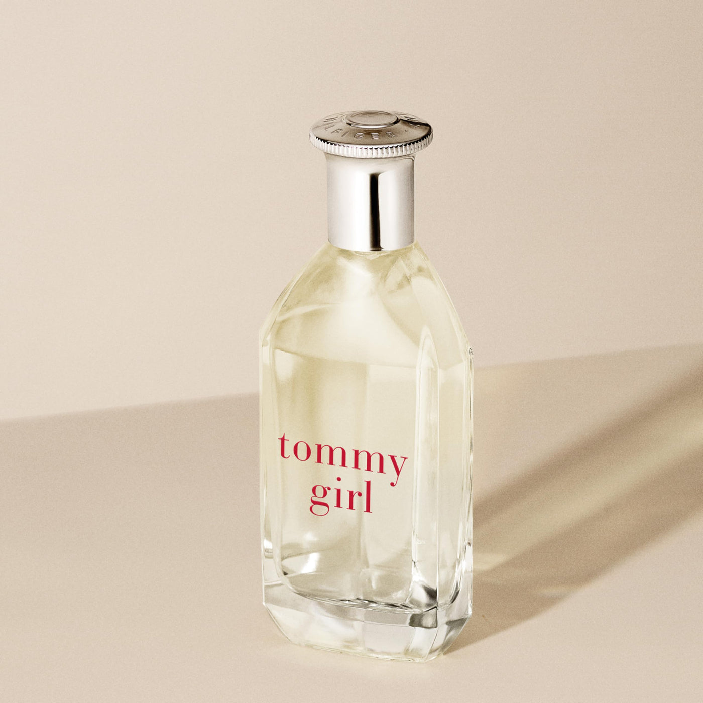 Tommy Hilfiger – Tommy Girl Eau de Toilette 100 ml – Parfüm Damen – Frischer blumiger Duft mit fruchtigen Noten – Transparenter Glasflakon