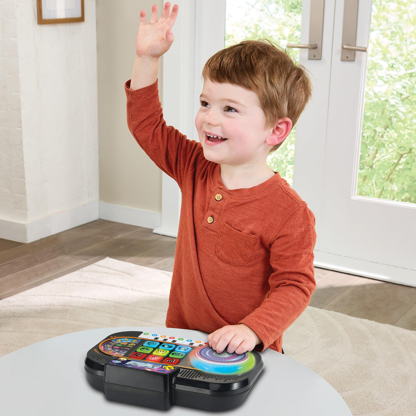 VTech Mein Mini-Mischpult – Interaktives DJ-Pult mit Lichteffekten, Klaviertasten und Turntable – Zum Musikmixen und Aufnehmen – Für Kinder von 3-7 Jahren