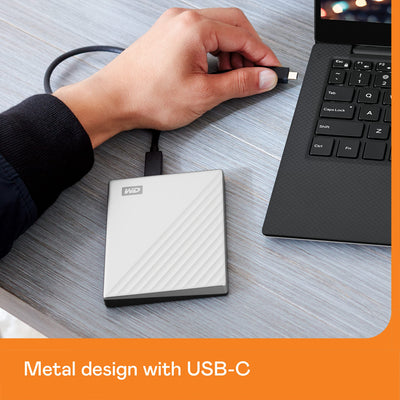 WD My Passport Ultra externe Festplatte 4 TB (mobiler Speicher, Metallgehäuse, herunterladbare Software, automatische Backups, Passwortschutz) Silber - auch kompatibel mit PC, Xbox, PS4 und PS5