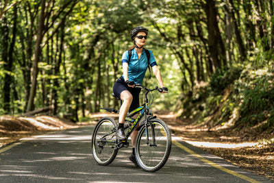 Licorne Bike Strong V Premium Mountainbike in 24 Zoll - Fahrrad für Jungen, Mädchen, Damen und Herren - 21 Gang-Schaltung - Vollfederung