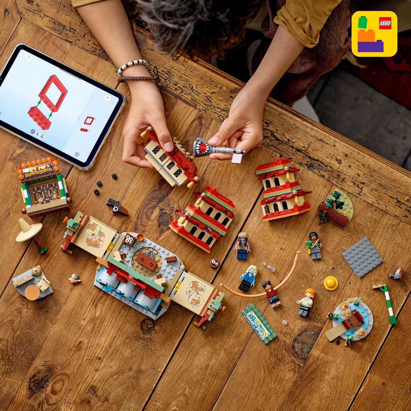 LEGO ONE Piece - Showdown im Arlong Park - Interaktives Spielzeug mit 5 Minifiguren - Ruffy & Nami sowie Einer einstürzenden Pagode - Anime Geschenk für Jungen, Mädchen & Fans ab 9 Jahren - 75638