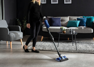 Rowenta RH20C2 X-Force Flex 9.60 Allergy Aqua kabelloser Akku-Stabstaubsauger | 100 Air Watt | herausnehmbarer Akku | bis zu 45 Min. Laufzeit | kompakt | Flex-Gelenk | LED-Düse | Blau/Schwarz
