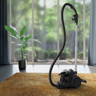 AEG CLEAN 6000 ÖKO AL61C2ÖKO Staubsauger beutellos / ETM Testsieger (SEHR GUT) / 60 % Recyclingmaterial / 550 W / Zusatzdüsen / Softräder / 74 dB(A) / 12m Aktionsradius / 1,6L Staubbehälter / Schwarz