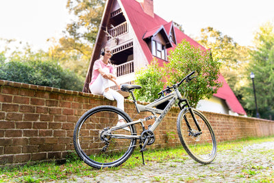 Licorne Bike Strong 2D Premium Mountainbike in 26, 27.5 und 29 Zoll Fahrrad für Jungen Mädchen Damen und Herren Scheibenbremse vorne und hinten 21 Gang Schaltung Vollfederung (29 Zoll, Anthrazit)